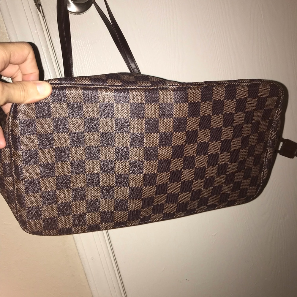 Woman’s Large Brown Tote Bag. - Picture 8 of 10